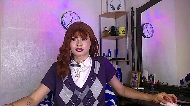 Snapshot of SHARLOTH_trans chatting on May 2026 06:37:01 PM SHARLOTH trans online show from May 2026 06:37:01 PM