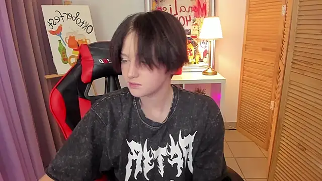 Snapshot of ayakskalermonss chatting on October 2025 02:24:02 PM ayakskalermonss online show from October 2025 02:24:02 PM