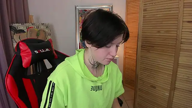 Snapshot of ayakskalermonss chatting on October 2025 08:15:02 AM ayakskalermonss online show from October 2025 08:15:02 AM