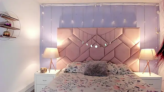 Camila Rivers online show from September 2025 04:29:02 PM