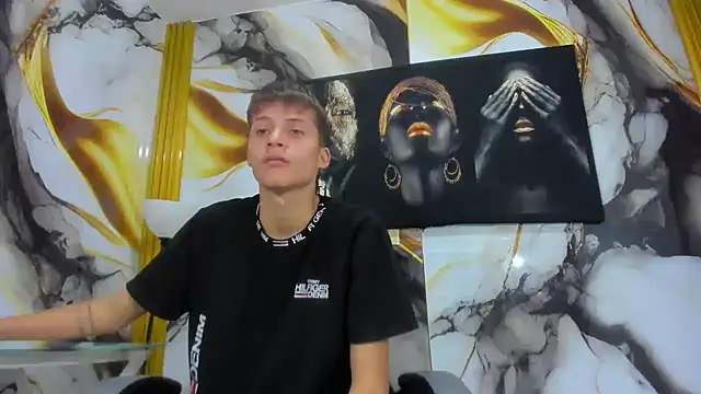mono blonde online show from October 2025 06:47:02 PM