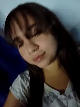 Snapshot of LucyOwen_18 chatting on February 2026 06:01:01 AM LucyOwen 18 online show from February 2026 06:01:01 AM