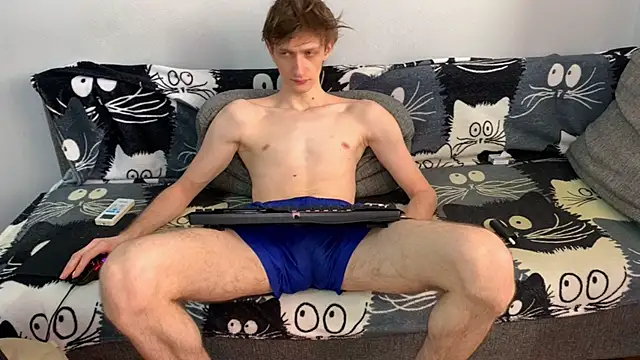 Snapshot of Velles chatting on June 2026 01:04:02 PM Velles online show from June 2026 01:04:02 PM