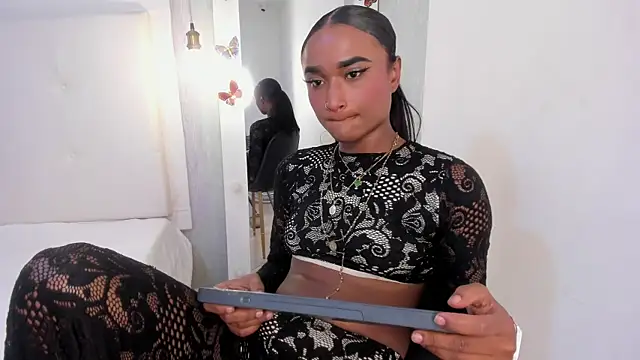 EsmeraldaNyx online show from September 2025 09:27:01 PM