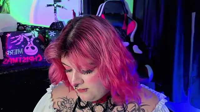 Snapshot of Mariana_velezz chatting on December 2025 11:14:02 PM Mariana velezz online show from December 2025 11:14:02 PM