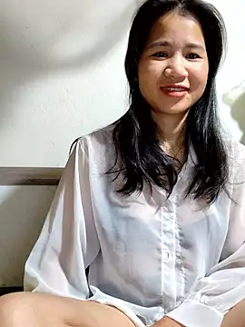 Maria2299 online show from December 2025 07:44:01 PM