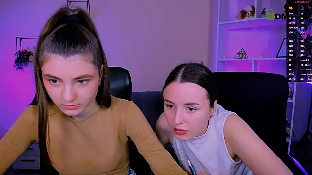 lissa night online show from November 2025 03:05:02 PM