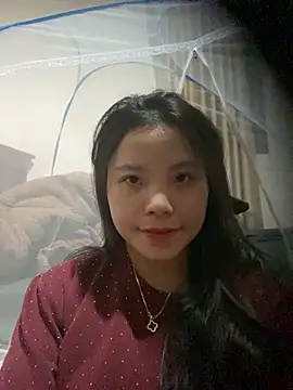 Snapshot of Bella_7777 chatting on September 2025 05:14:02 PM Bella 7777 online show from September 2025 05:14:02 PM