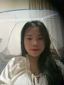 Snapshot of Bella_7777 chatting on September 2025 02:18:01 PM Bella 7777 online show from September 2025 02:18:01 PM