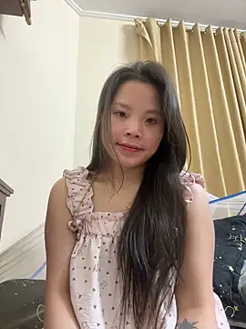 Snapshot of Bella_7777 chatting on May 2026 03:41:01 PM Bella 7777 online show from May 2026 03:41:01 PM