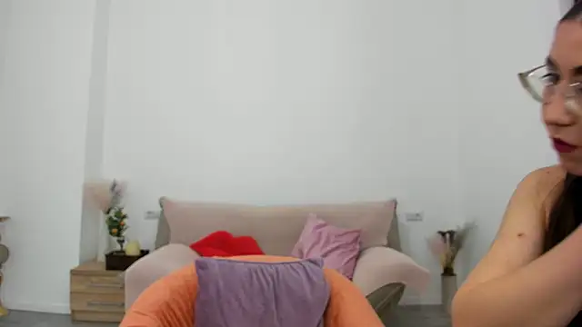 Snapshot of Kylie_Kathy chatting on September 2025 06:22:01 PM Kylie Kathy online show from September 2025 06:22:01 PM