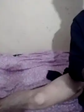 Lunaty00 online show from July 2026 07:33:01 AM