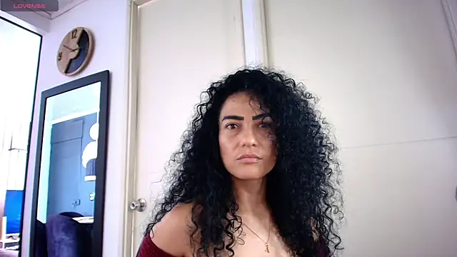 Koral369 online show from June 2026 06:18:02 PM