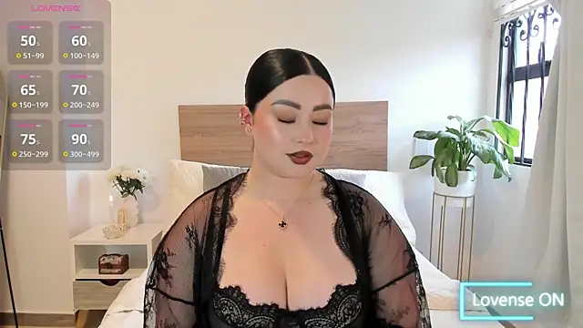 Lea Joness online show from August 2026 09:51:02 PM