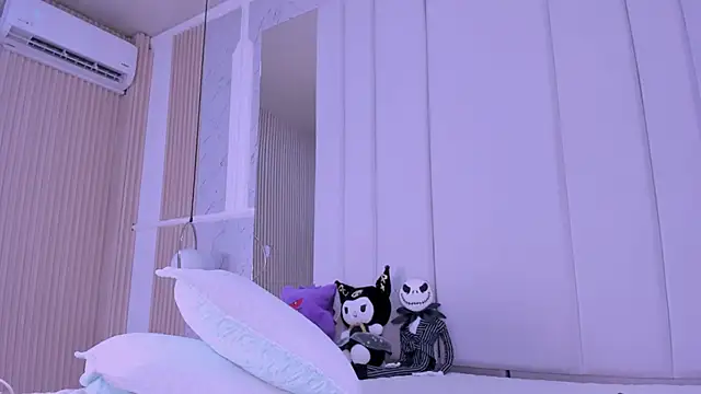 VesperVelvet online show from July 2026 02:13:01 PM