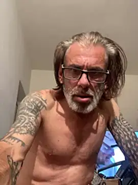 crisfootlicker online show from July 2026 04:13:01 PM