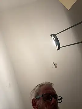 crisfootlicker online show from July 2026 07:46:01 PM