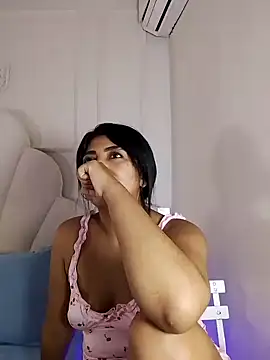 Snapshot of Kaylachannell chatting on May 2026 04:07:02 AM Kaylachannell online show from May 2026 04:07:02 AM