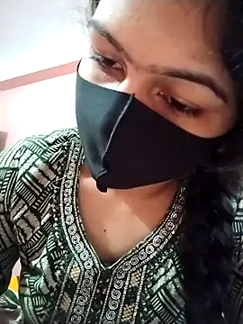 Snapshot of Prionti- chatting on November 2025 03:28:02 AM Prionti- online show from November 2025 03:28:02 AM