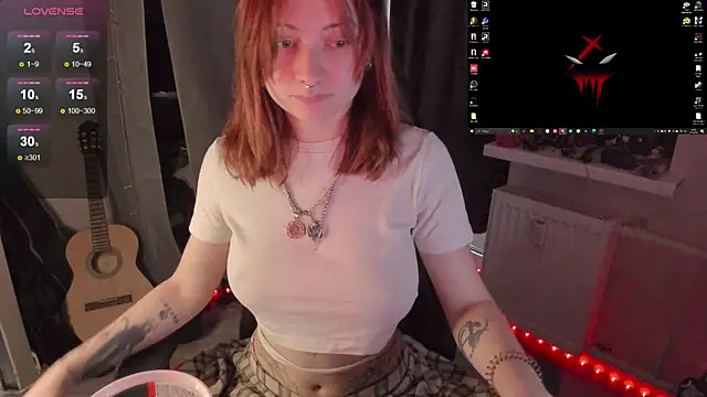 Snapshot of Melante chatting on September 2025 12:39:01 PM Melante online show from September 2025 12:39:01 PM