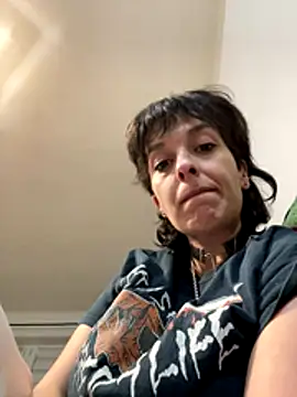 Snapshot of Piggiteablacktea chatting on November 2025 10:13:02 PM Piggiteablacktea online show from November 2025 10:13:02 PM