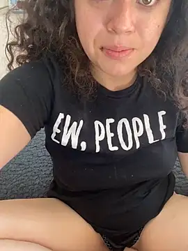 Lucy YupiSweet online show from November 2025 04:44:01 PM