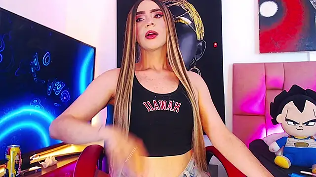 Snapshot of Valentina_Shine chatting on October 2025 05:49:02 AM Valentina Shine online show from October 2025 05:49:02 AM