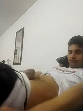 Camachito332 online show from May 2026 10:40:01 PM