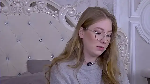 MiaEuphoria  online show from October 2025 03:37:02 AM