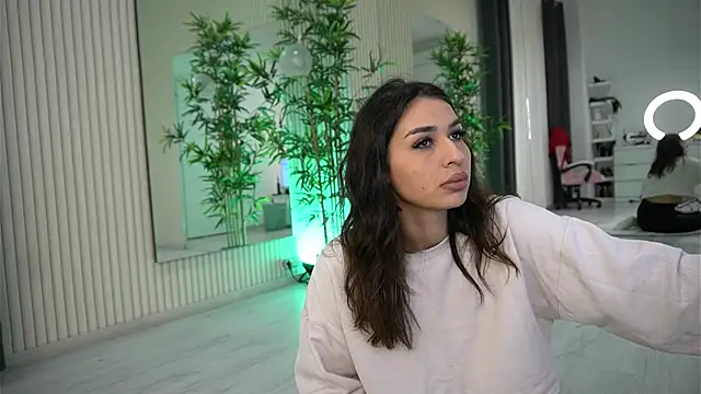 EmmaBlanco online show from December 2025 08:15:01 PM