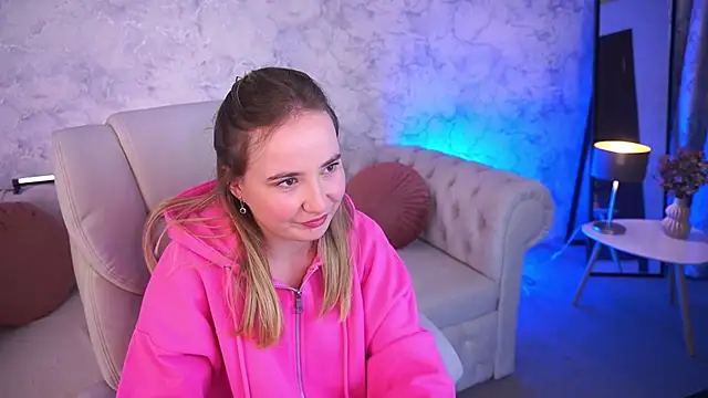 SofieBloom online show from October 2025 11:38:01 PM