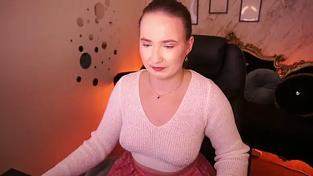 SofieBloom online show from June 2026 07:28:02 PM