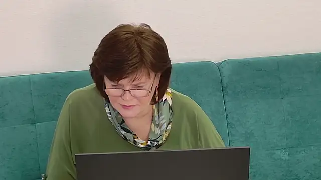 Snapshot of Sandra_Sunrise chatting on December 2025 11:59:01 AM Sandra Sunrise online show from December 2025 11:59:01 AM