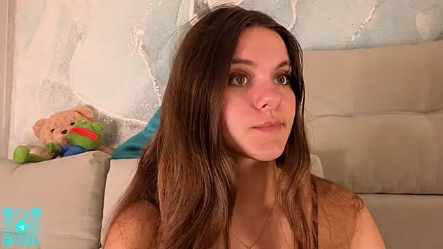 Snapshot of chloemilka chatting on July 2026 05:08:02 PM chloemilka online show from July 2026 05:08:02 PM