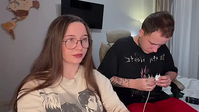 Snapshot of wwow_meow chatting on November 2025 12:55:01 PM wwow meow online show from November 2025 12:55:01 PM