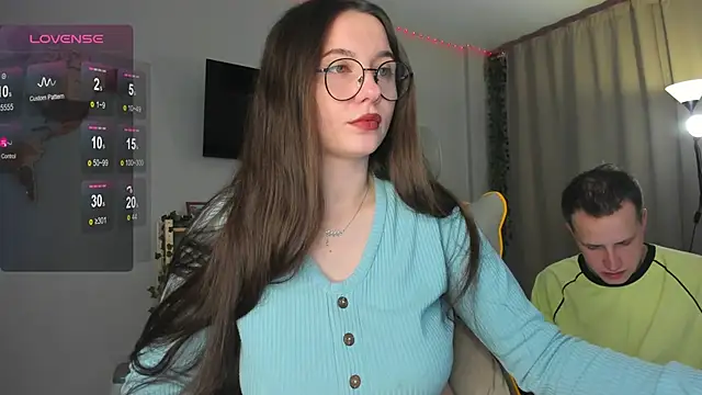 Snapshot of wwow_meow chatting on December 2025 08:05:02 PM wwow meow online show from December 2025 08:05:02 PM