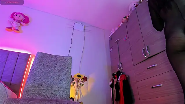 hot Dariana pantyhose online show from April 2026 01:52:01 PM