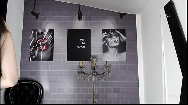 aleesha cameron02 online show from October 2025 09:01:01 PM