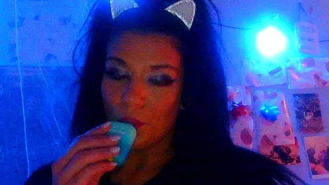 Snapshot of ovmilf chatting on December 2025 02:45:02 PM ovmilf online show from December 2025 02:45:02 PM