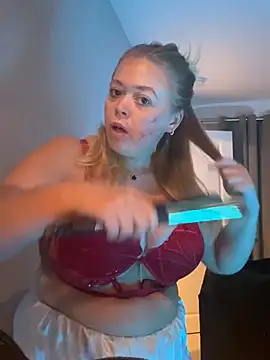 KaylaTrudi online show from February 2026 10:19:01 PM