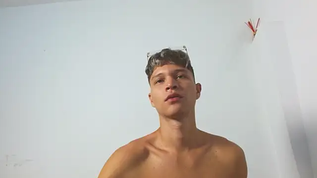 Twinkcock22 online show from July 2026 04:41:02 AM