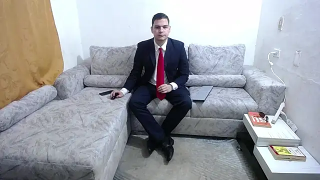 Victor Maitland online show from October 2025 07:55:01 PM