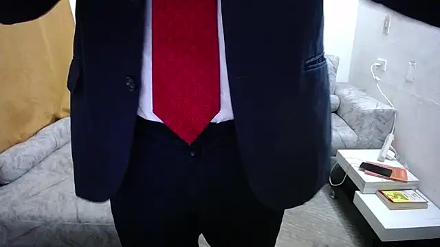 Victor Maitland online show from October 2025 03:29:02 AM