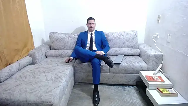 Victor Maitland online show from October 2025 07:59:01 PM