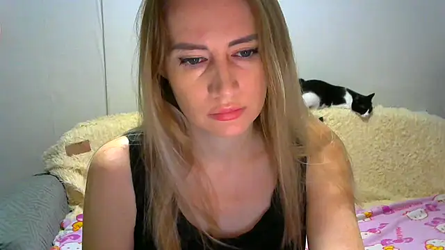 Snapshot of JessFoxxx chatting on November 2025 03:38:01 AM JessFoxxx online show from November 2025 03:38:01 AM