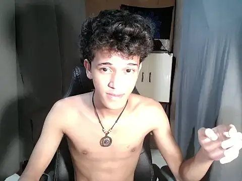 kenbigcockxx online show from November 2025 04:17:02 PM