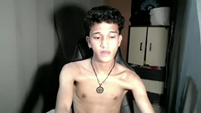 kenbigcockxx online show from November 2025 05:34:02 PM