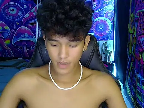 Snapshot of kenbigcockxx chatting on May 2026 10:55:02 AM kenbigcockxx online show from May 2026 10:55:02 AM