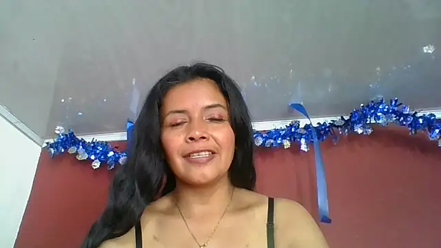 DianaOchoa  online show from December 2025 04:12:02 PM