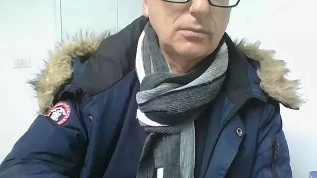 Snapshot of Sensor2000 chatting on February 2026 08:43:01 AM Sensor2000 online show from February 2026 08:43:01 AM